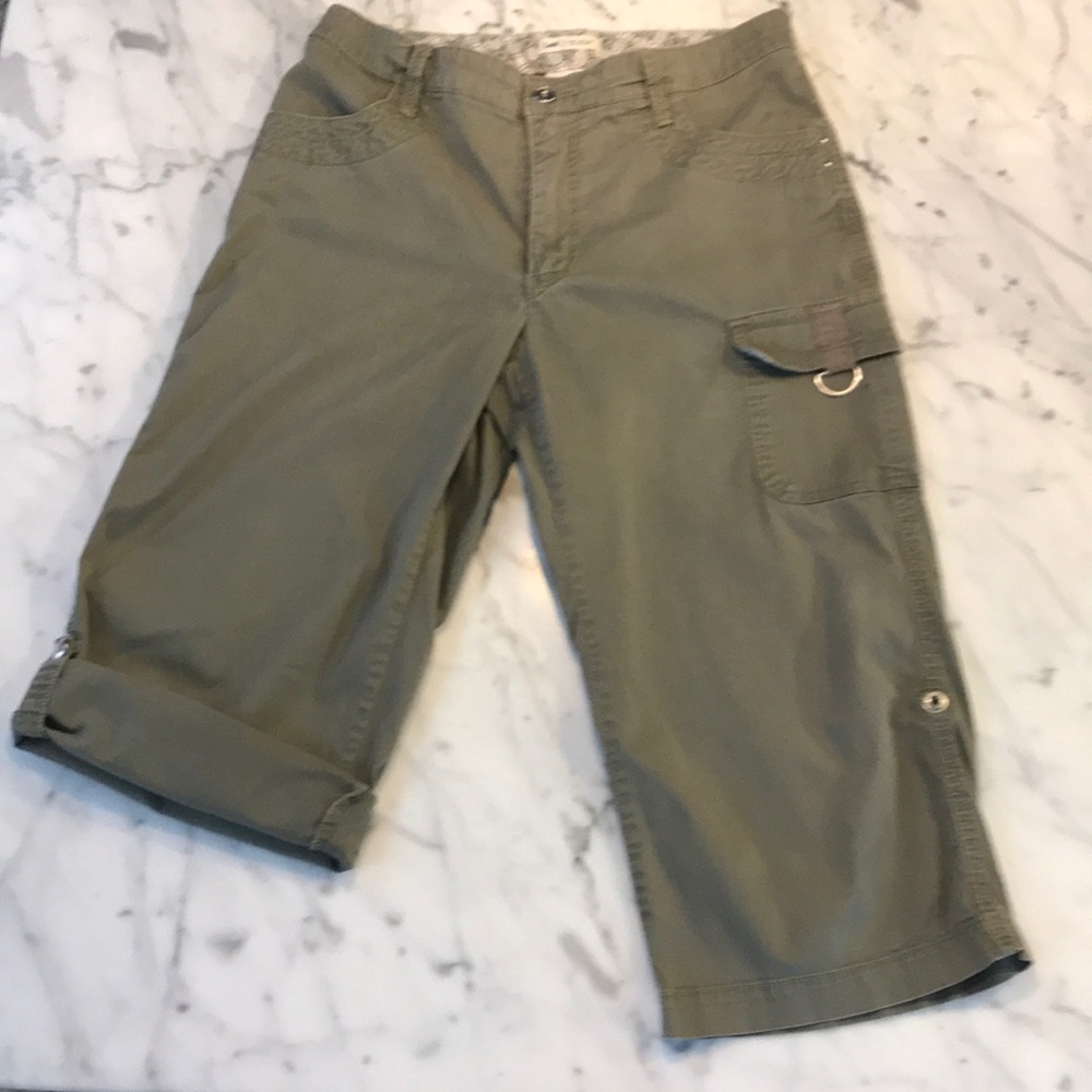 Lee Olive Capris